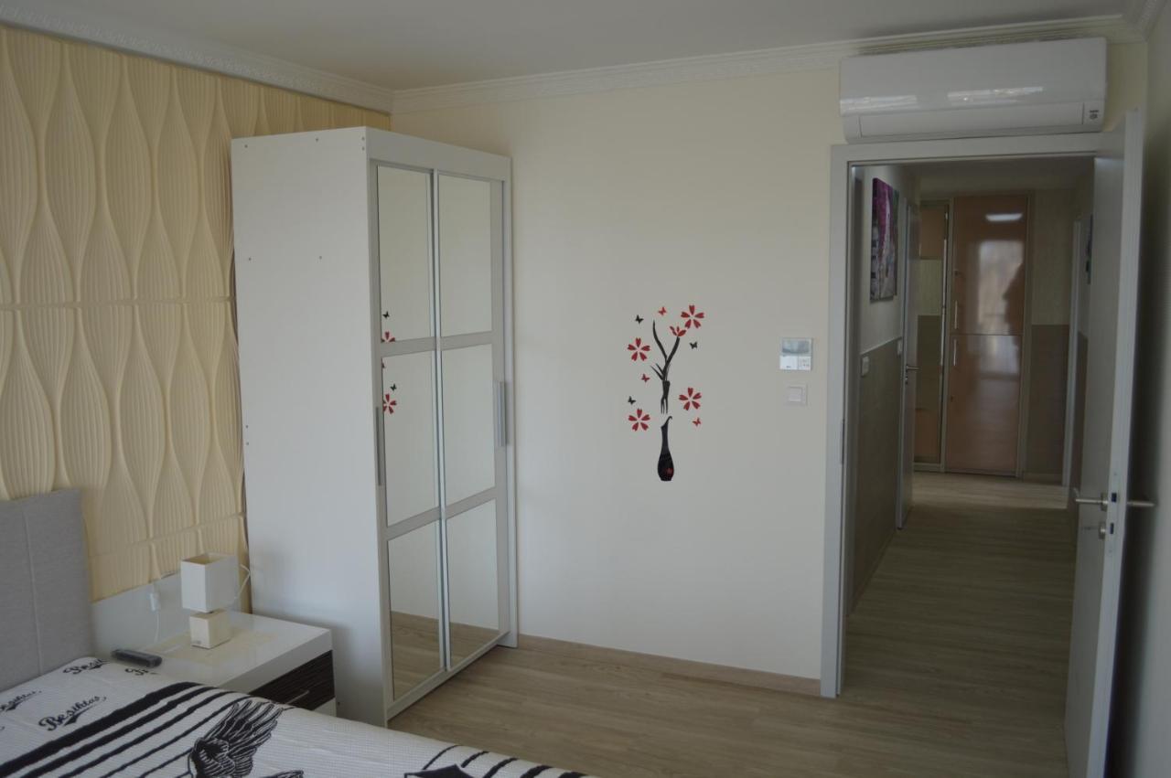Ferienwohnung Siofok Ezuestpart Granada 2 Koezvetlen Vizparti Apartman Exterior foto